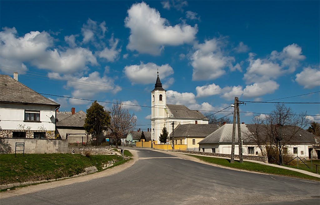 A szentgáli Kisboldogasszony-templom